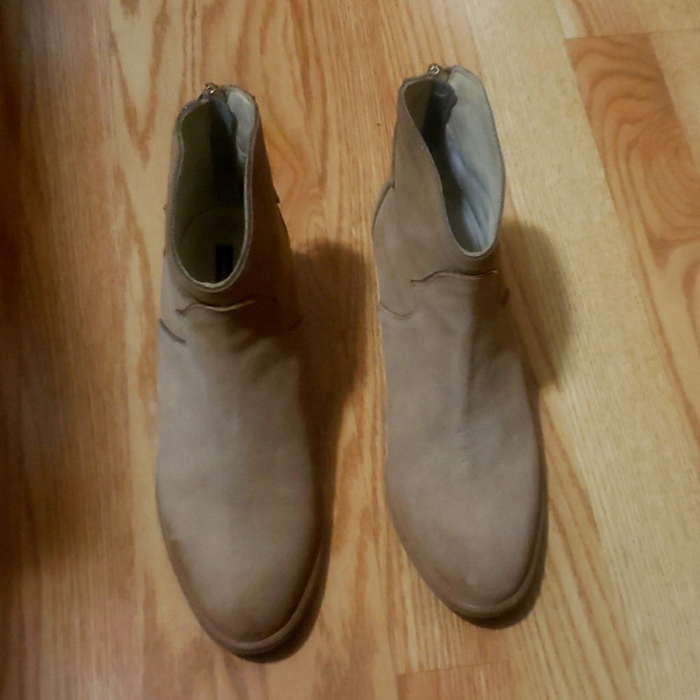 Women's Boots 👢